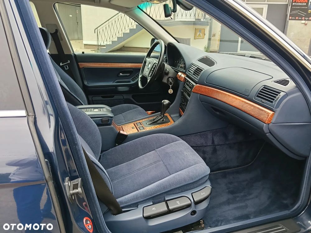 BMW Seria 7 - 27