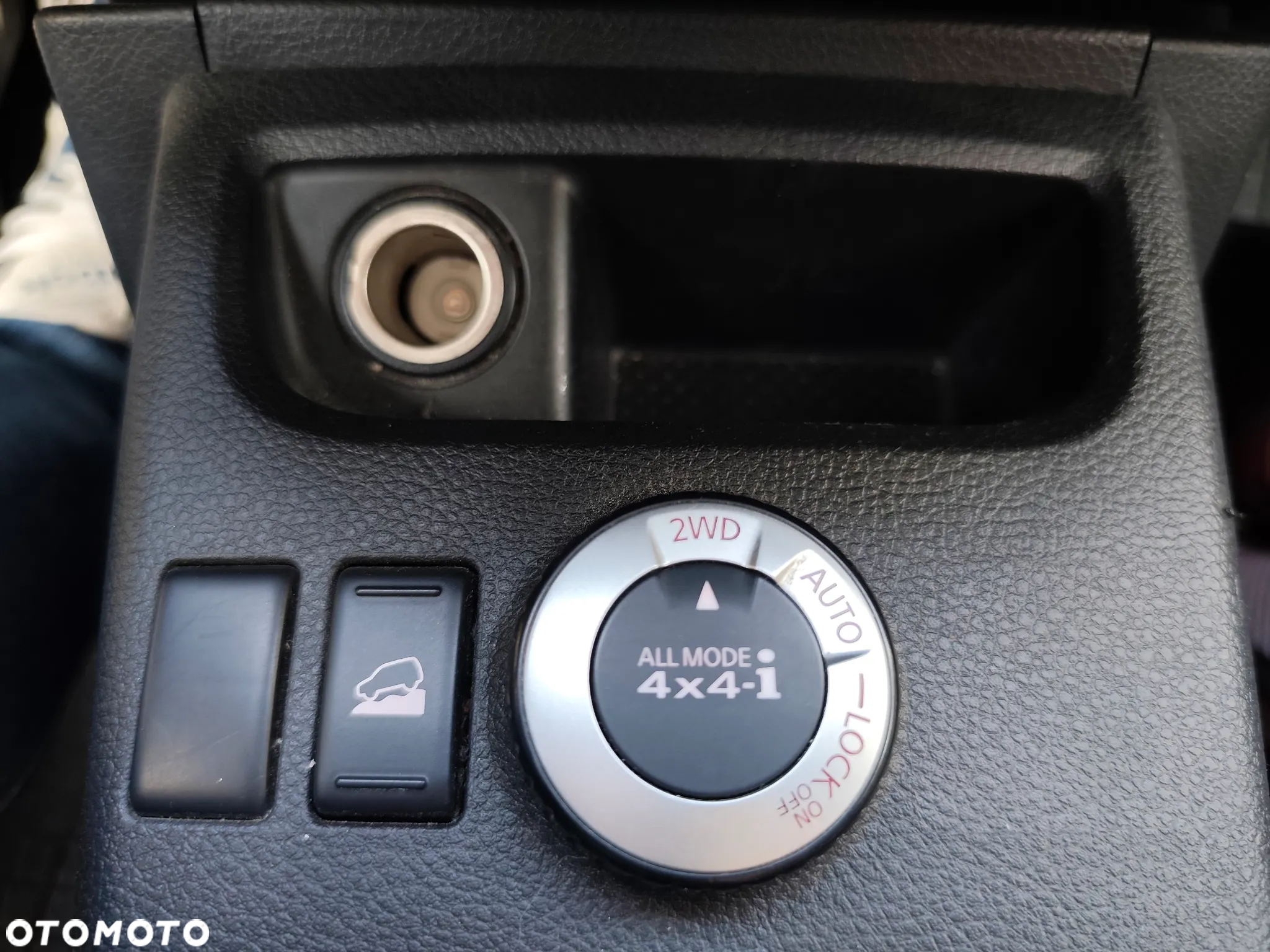Nissan X-Trail - 24