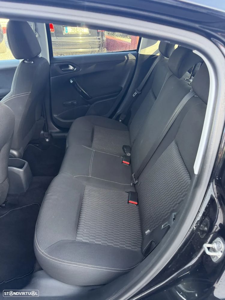 Peugeot 208 1.6 BlueHDi Active - 12