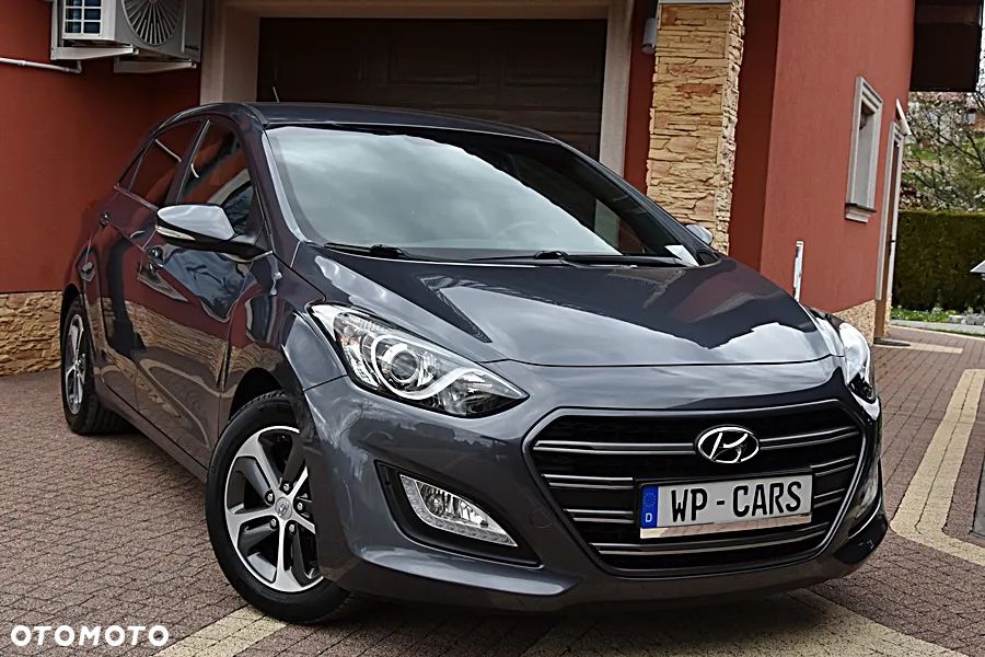 Hyundai i30 blue 1.6 GDI Passion - 4
