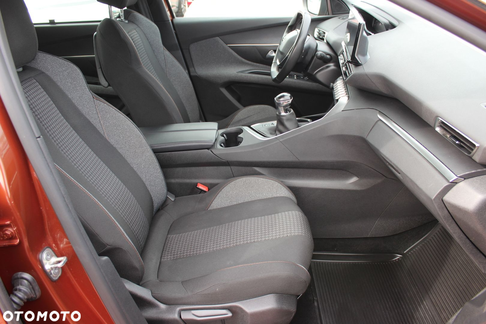 Peugeot 5008 1.5 BlueHDi Active S&S - 19