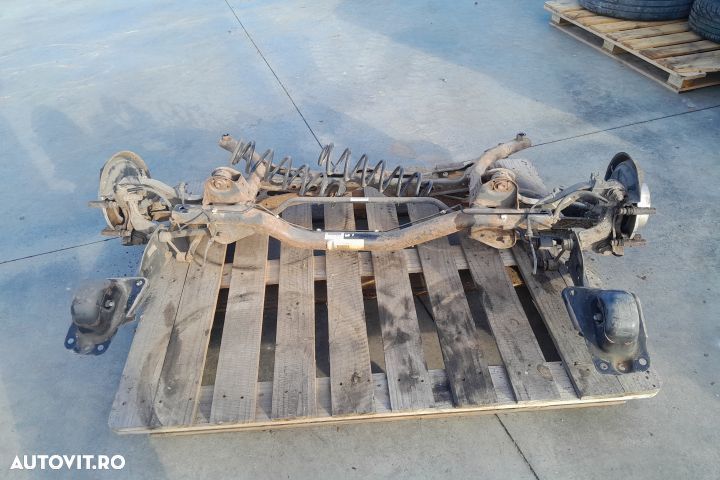 Punte spate Volkswagen VW Golf 5 [2003 - 2009] Plus minivan - 1