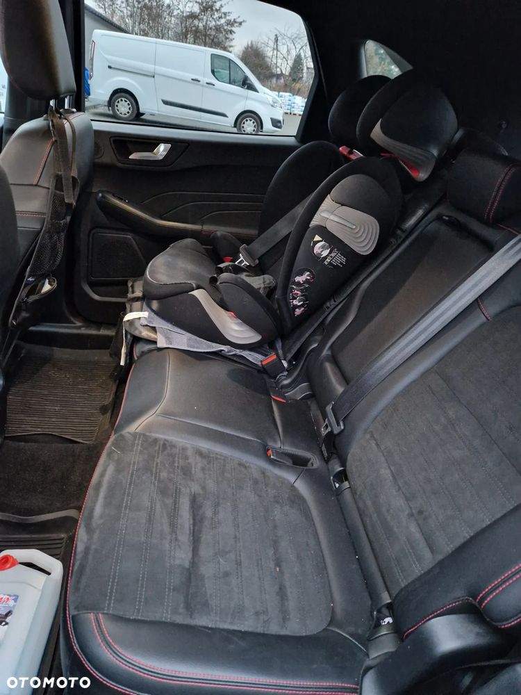 Ford Kuga 2.5P PHEV FWD ST-Line X - 17