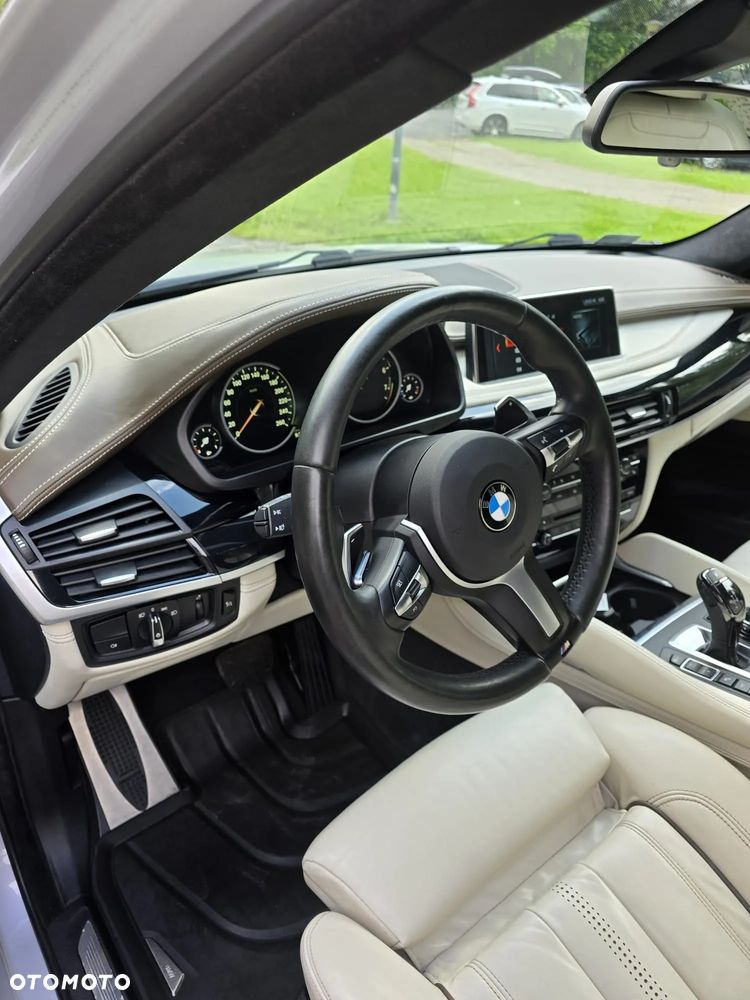 BMW X6 xDrive50i - 10