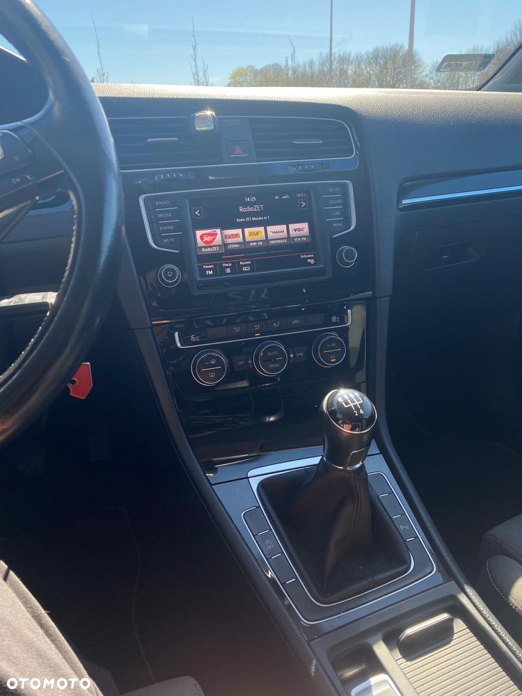 Volkswagen Golf 1.6 TDI BMT Highline - 24