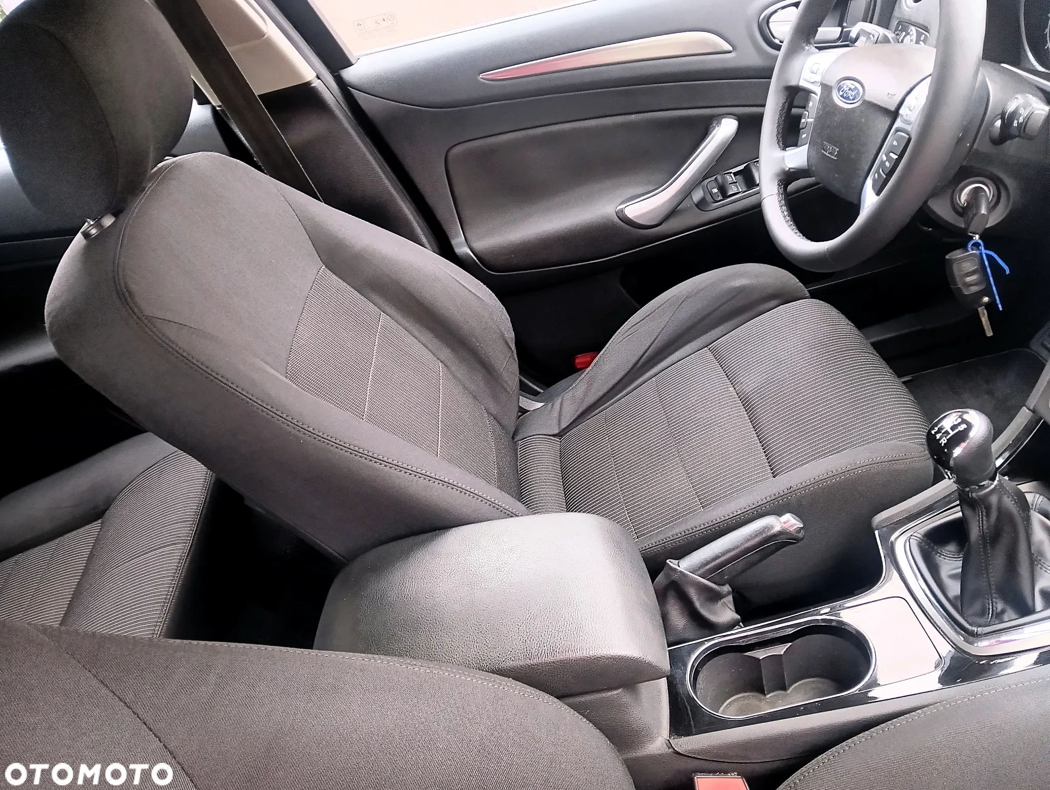 Ford Mondeo 2.0 Titanium - 25