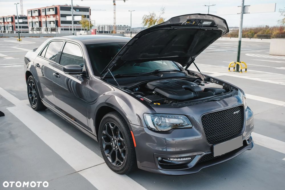 Chrysler 300s - 14