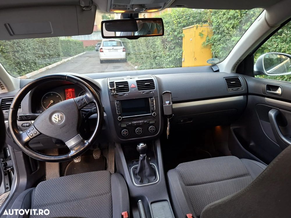 Volkswagen Golf - 4