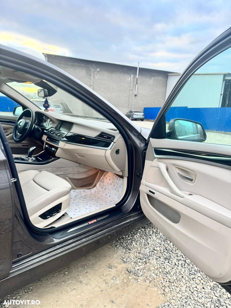 BMW Seria 5 535d xDrive AT - 14