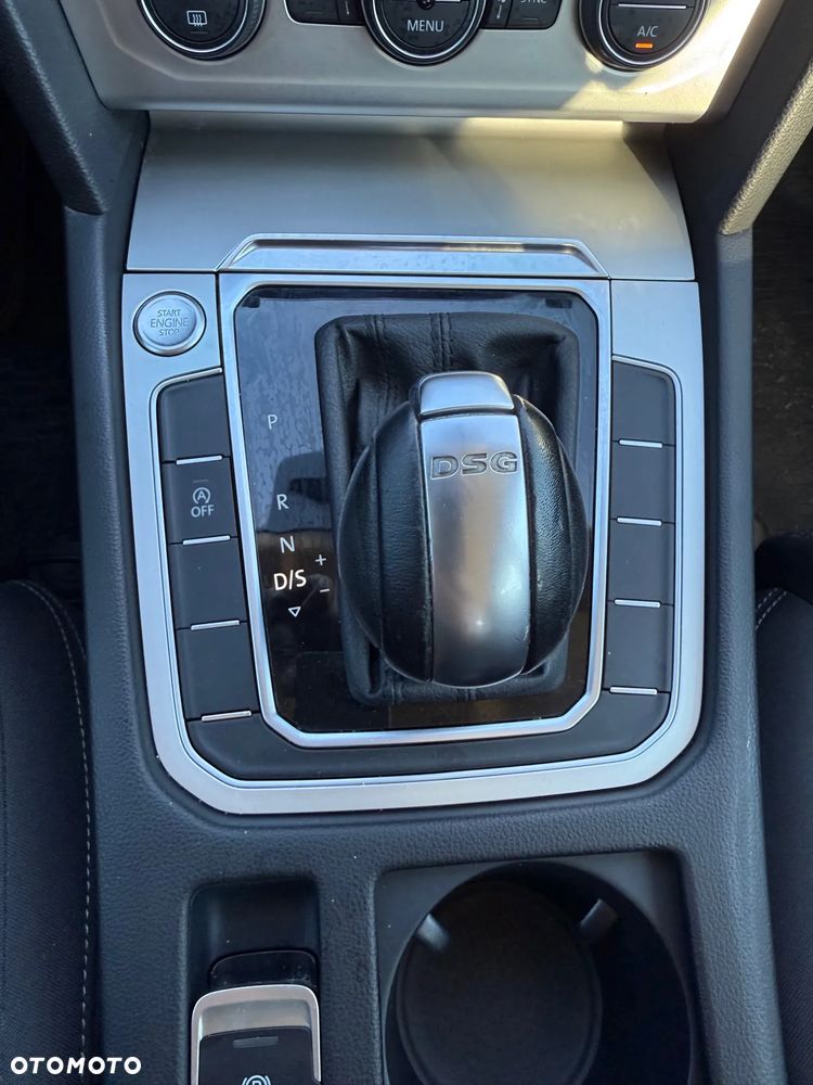 Volkswagen Passat Variant 1.6 TDI (BlueMotion Technology) DSG Comfortline - 22