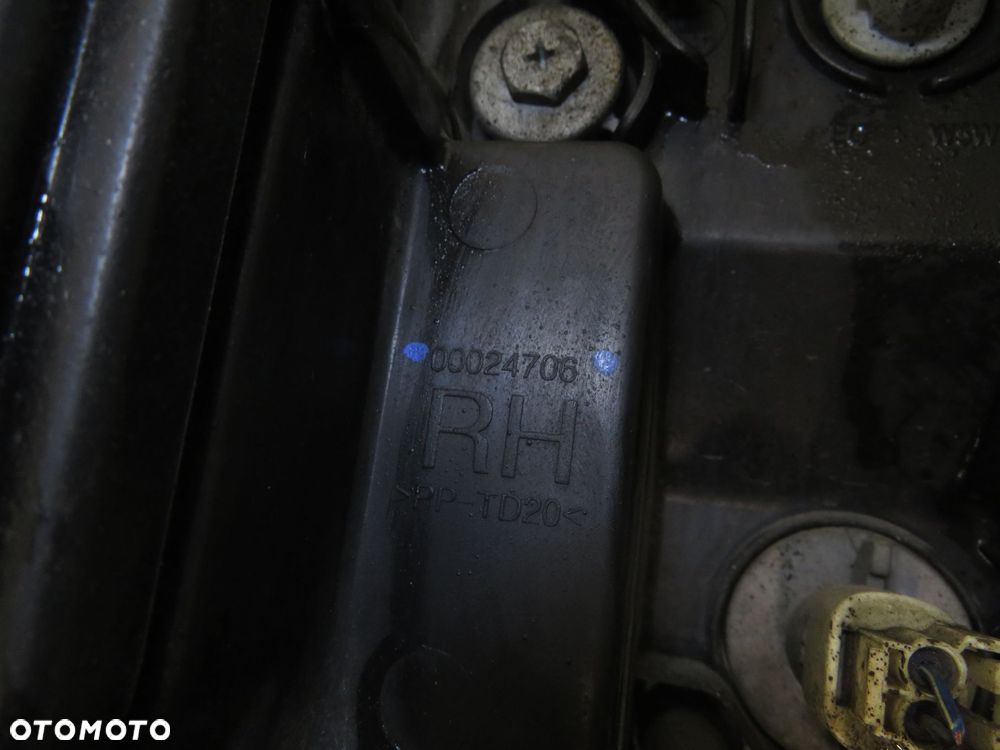 LAMPA PRAWA PRZEDNIA OPEL ANTARA A XENON 00024706 5DV00900000 - 5
