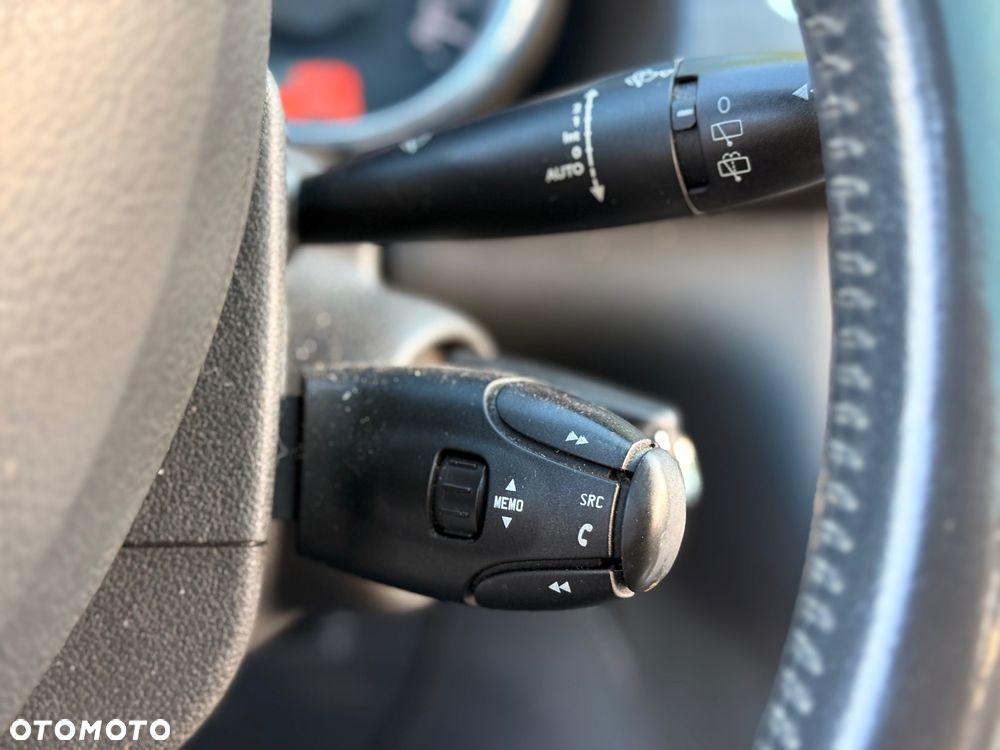Peugeot 3008 1.6 HDi Premium - 26