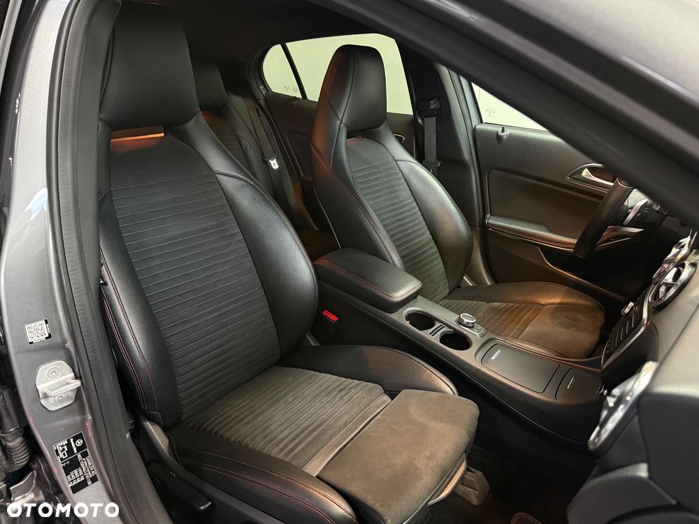 Mercedes-Benz GLA 250 4-Matic - 28