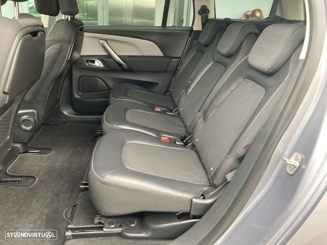 Citroën C4 Spacetourer BlueHDi 130 Stop&Start EAT8 SHINE - 33