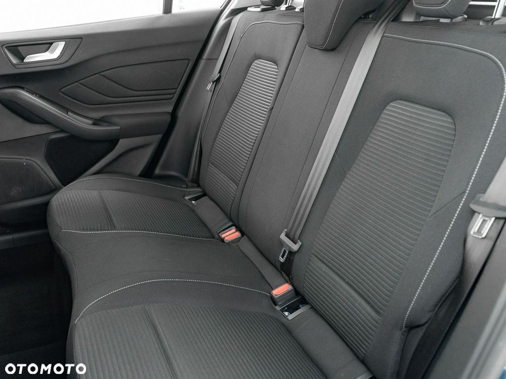 Ford Focus SW 1.0 EcoBoost Hybrid TITANIUM - 25