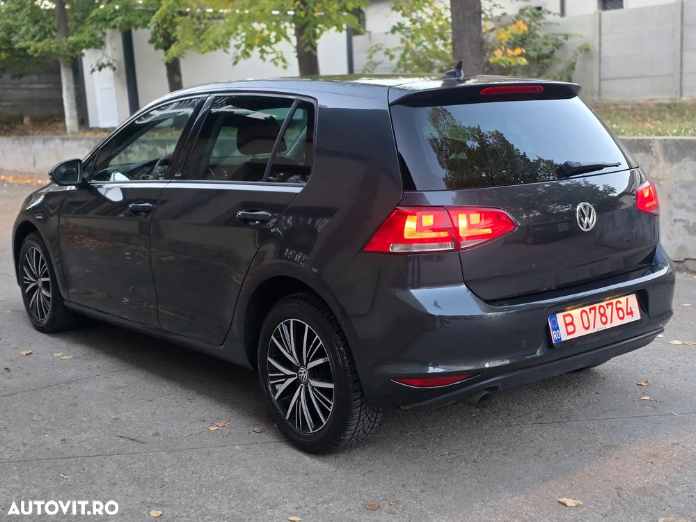 Volkswagen Golf - 4