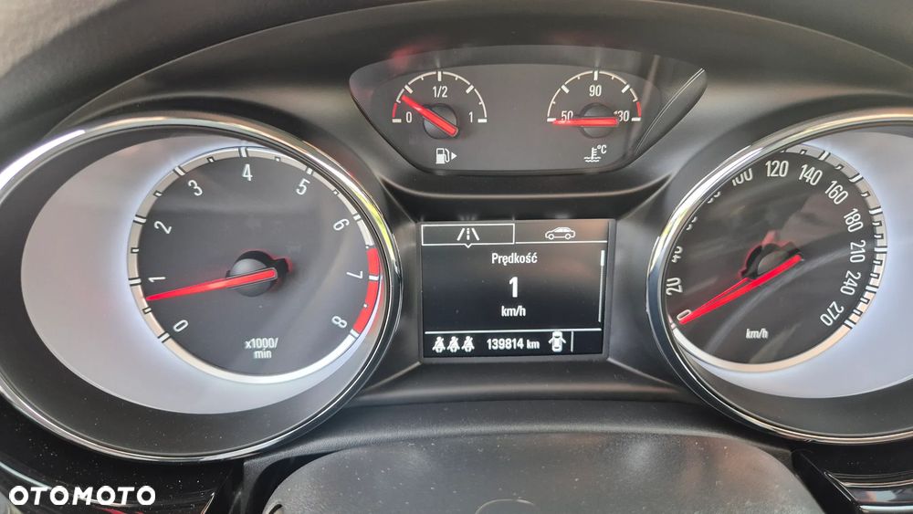 Opel Astra 1.4 T Dynamic - 32