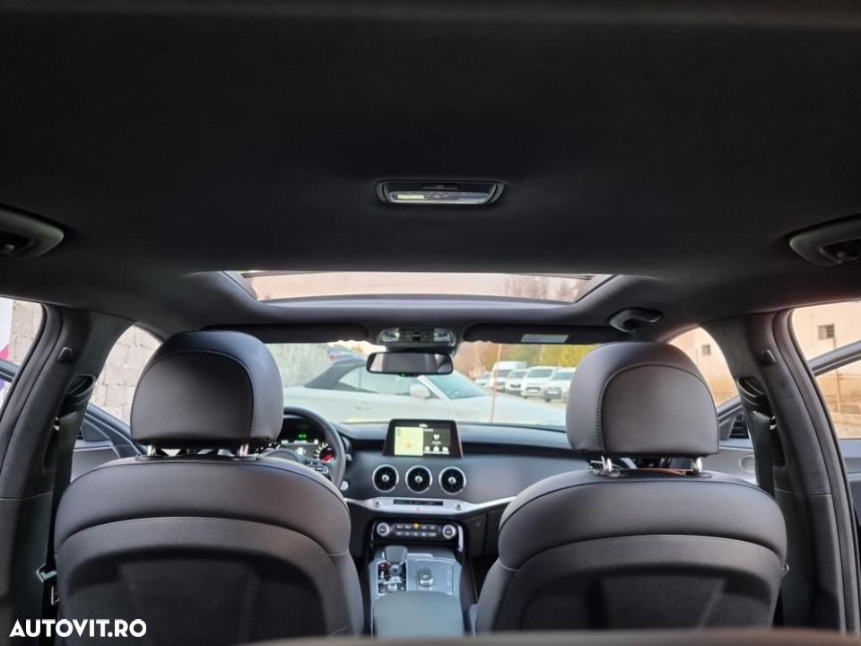 Kia Stinger 2.2 CRDI AWD GT Line - 6