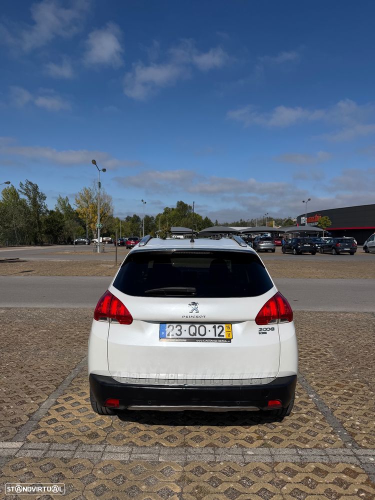 Peugeot 2008 1.2 PureTech Allure - 6