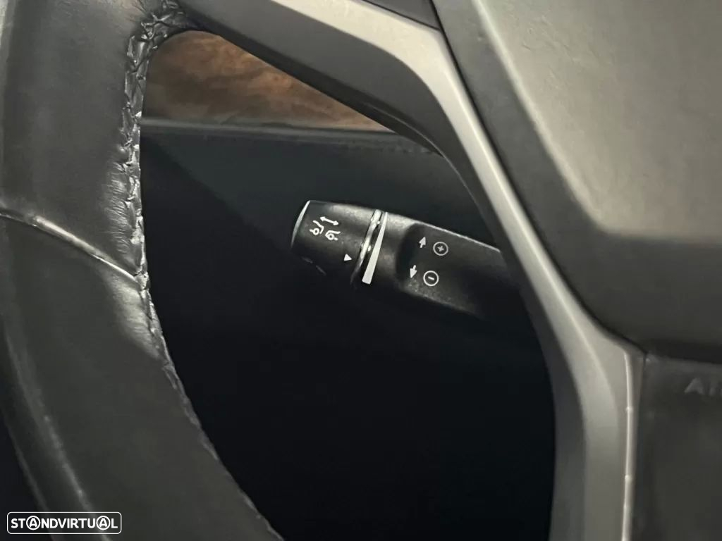 Tesla Model X 100 kWh Long Range AWD - 33