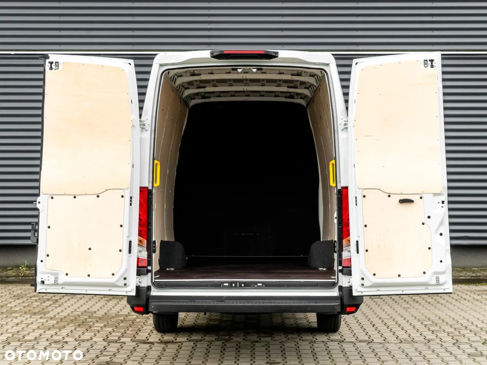 Iveco Daily 35S18HV 3.0 L4H2 - 12