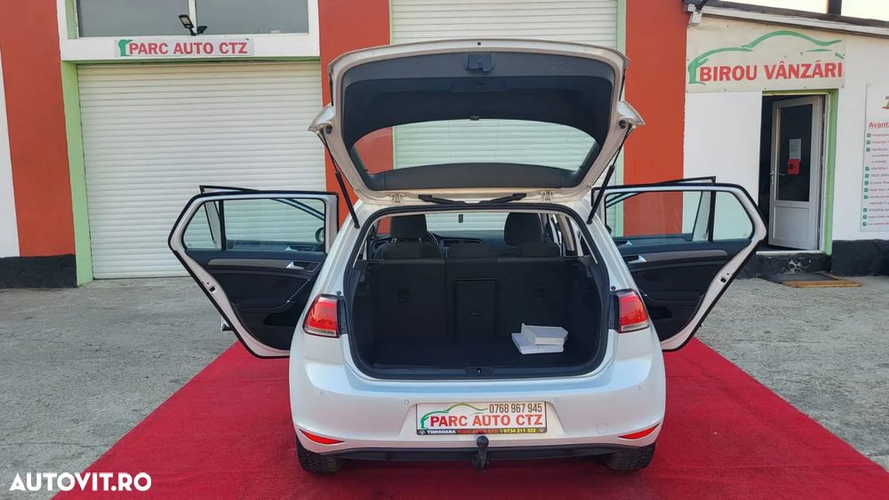 Volkswagen Golf 1.2 TSI BlueMotion Technology Comfortline - 16