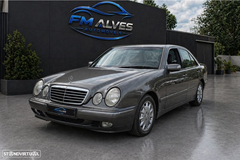 Mercedes-Benz E 220 - 3