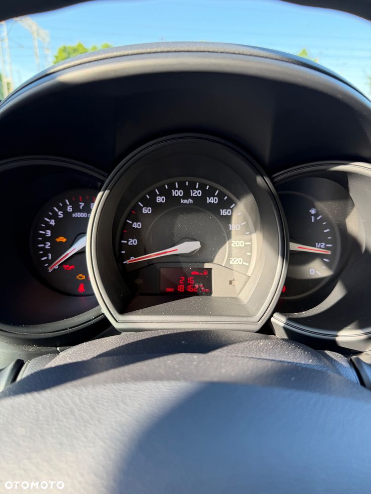 Kia Rio 1.4 M - 13