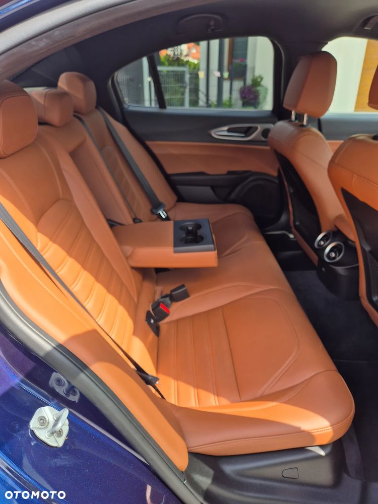 Alfa Romeo Giulia 2.0 Turbo Veloce - 8