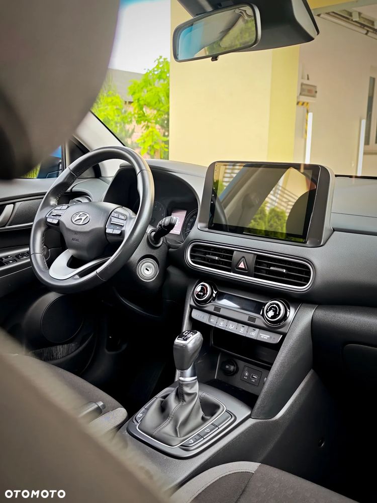 Hyundai Kona - 12