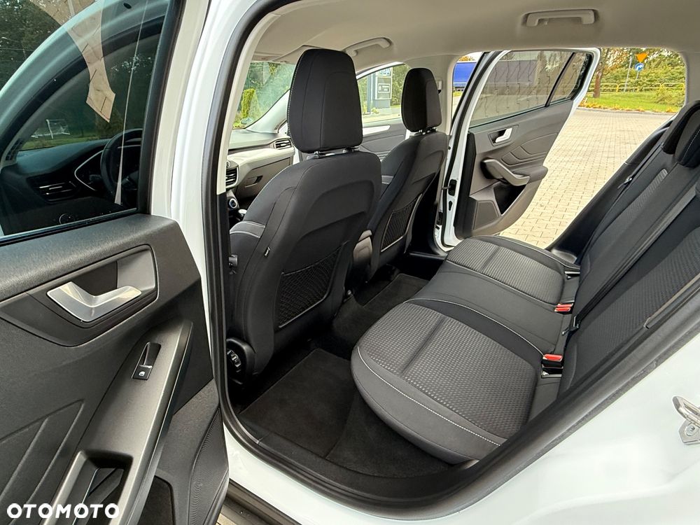 Ford Focus 1.5 EcoBlue Start-Stopp-System COOL&CONNECT - 25