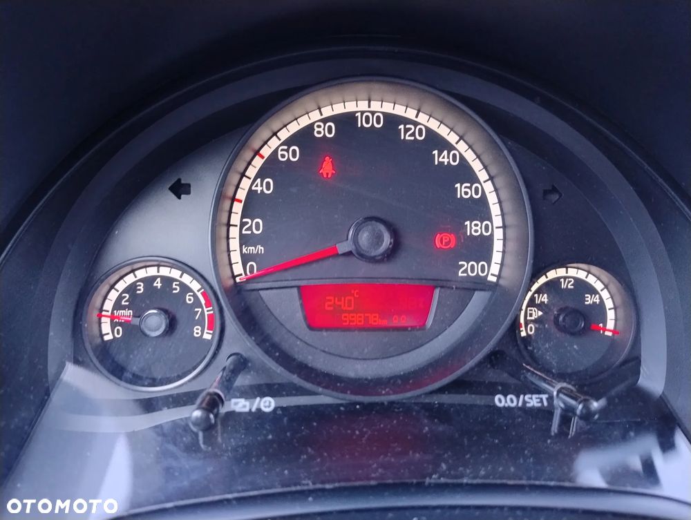 Volkswagen Up 2014 photo 2