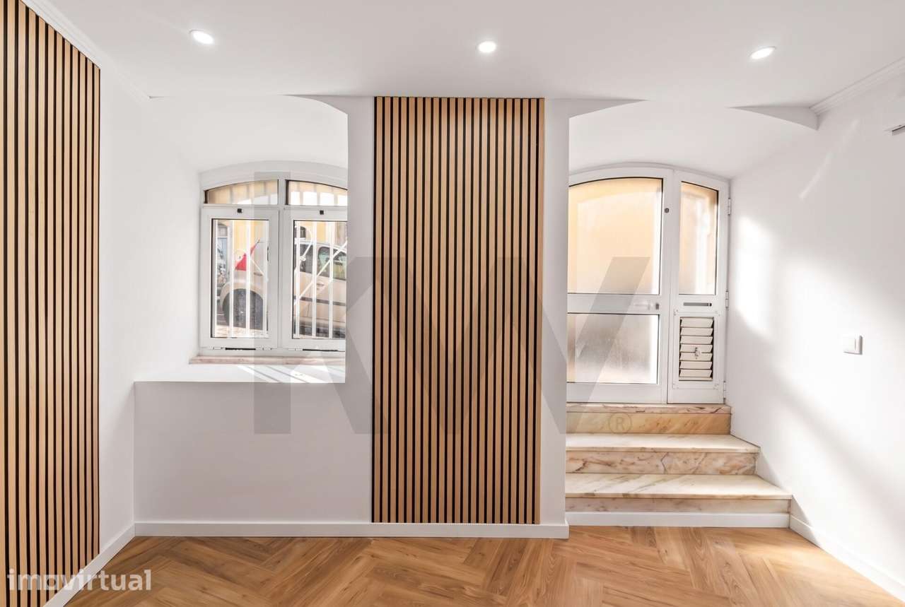 Apartamento T2 com logradouro completamente remodelado à venda na Este - Grande imagem: 4/37