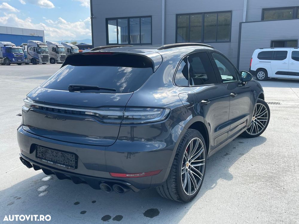Porsche Macan - 3