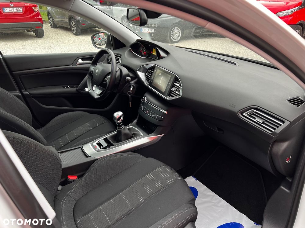 Peugeot 308 BlueHDi 150 Stop & Start Allure - 34