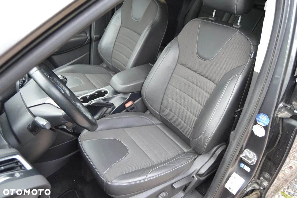Ford Kuga ver-2-0-tdci-2x4-titanium - 9