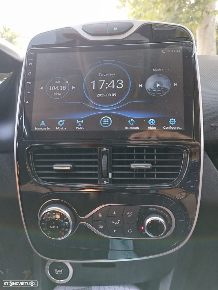 Renault Clio Sport Tourer 1.2 TCe GT Line - 4