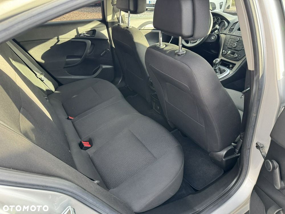 Opel Insignia - 11