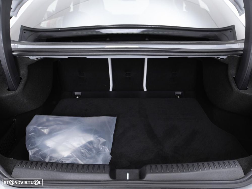 Mercedes-Benz CLA 350 EQ 4Matic - 15