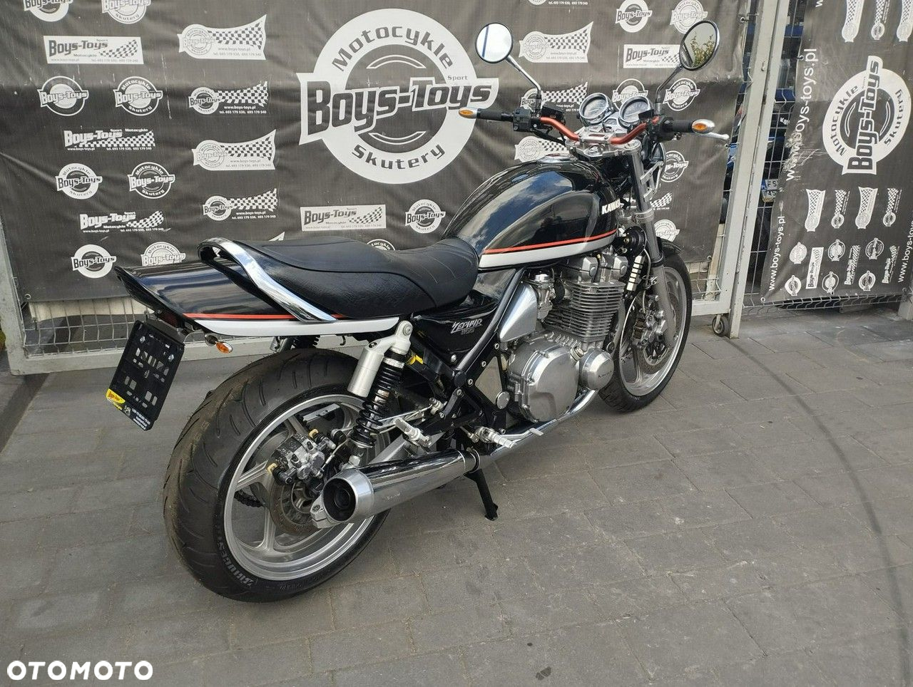 Kawasaki ZR - 9