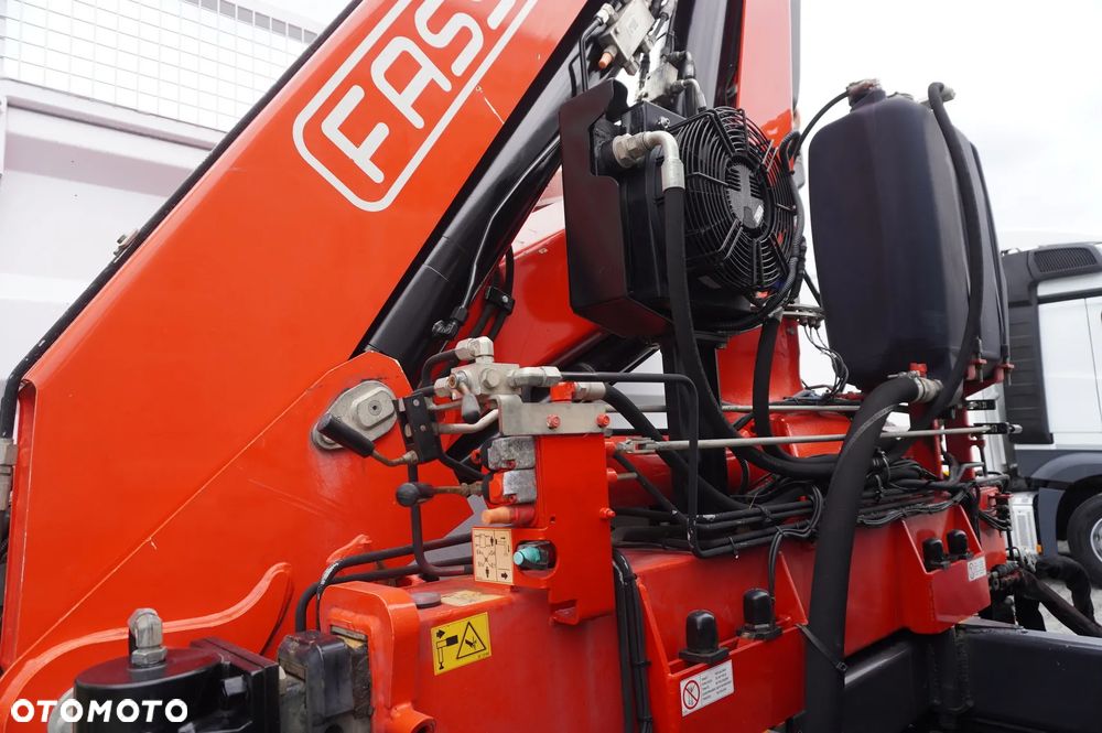 Mercedes-Benz Arocs 1830 / Platforma 16 EPAL / HDS Fassi 155 / Zasięg 8 m / Udźwig 6160 kg - 16
