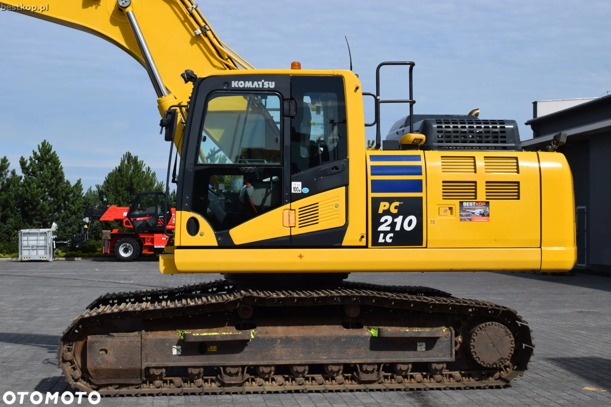 Komatsu PC210LC-11 - 4