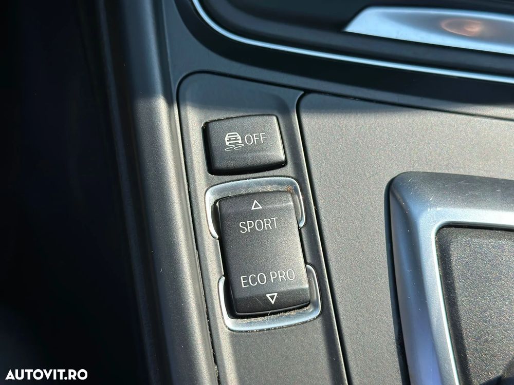 BMW Seria 3 318d Aut. - 27