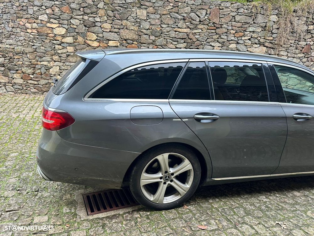 Mercedes-Benz E 220 d T 9G-TRONIC Exclusive - 2