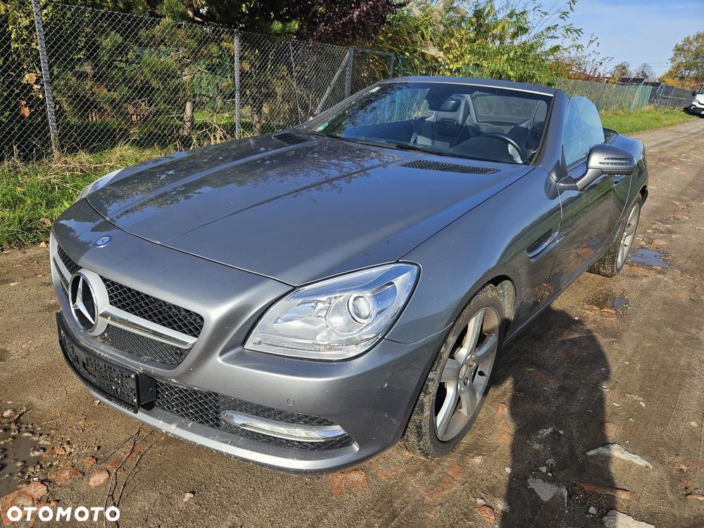 Mercedes-Benz SLK 200 CGI - 1