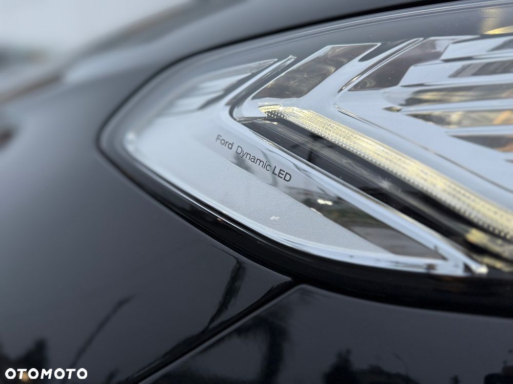 Ford Mondeo SW 2.0 Hybrid Titanium - 37