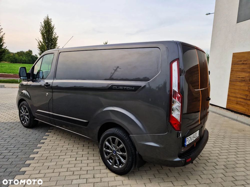 Ford TRANSIT CUSTOM - 3