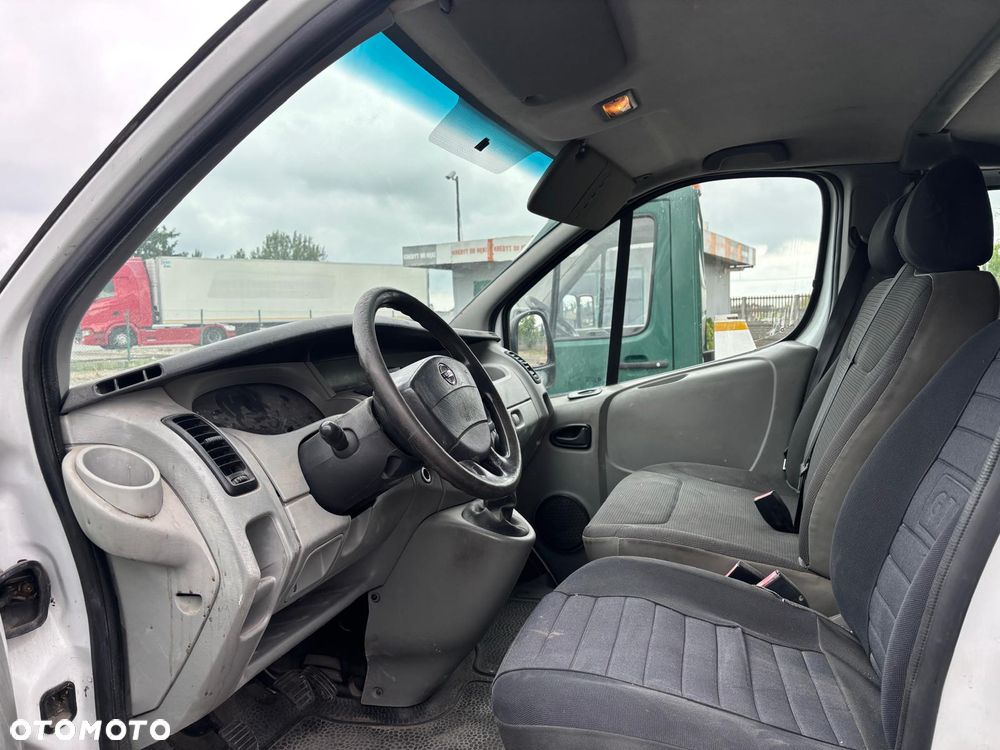 Renault Trafic - 6