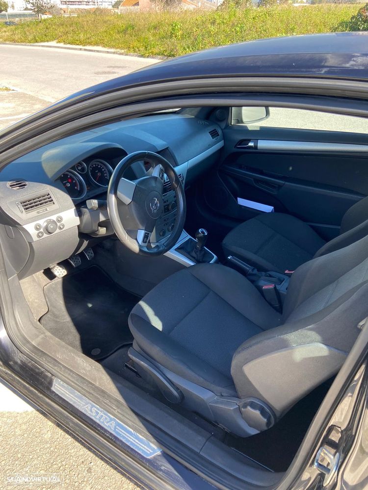 Opel Astra GTC 1.7 CDTI ecoFLEX - 4
