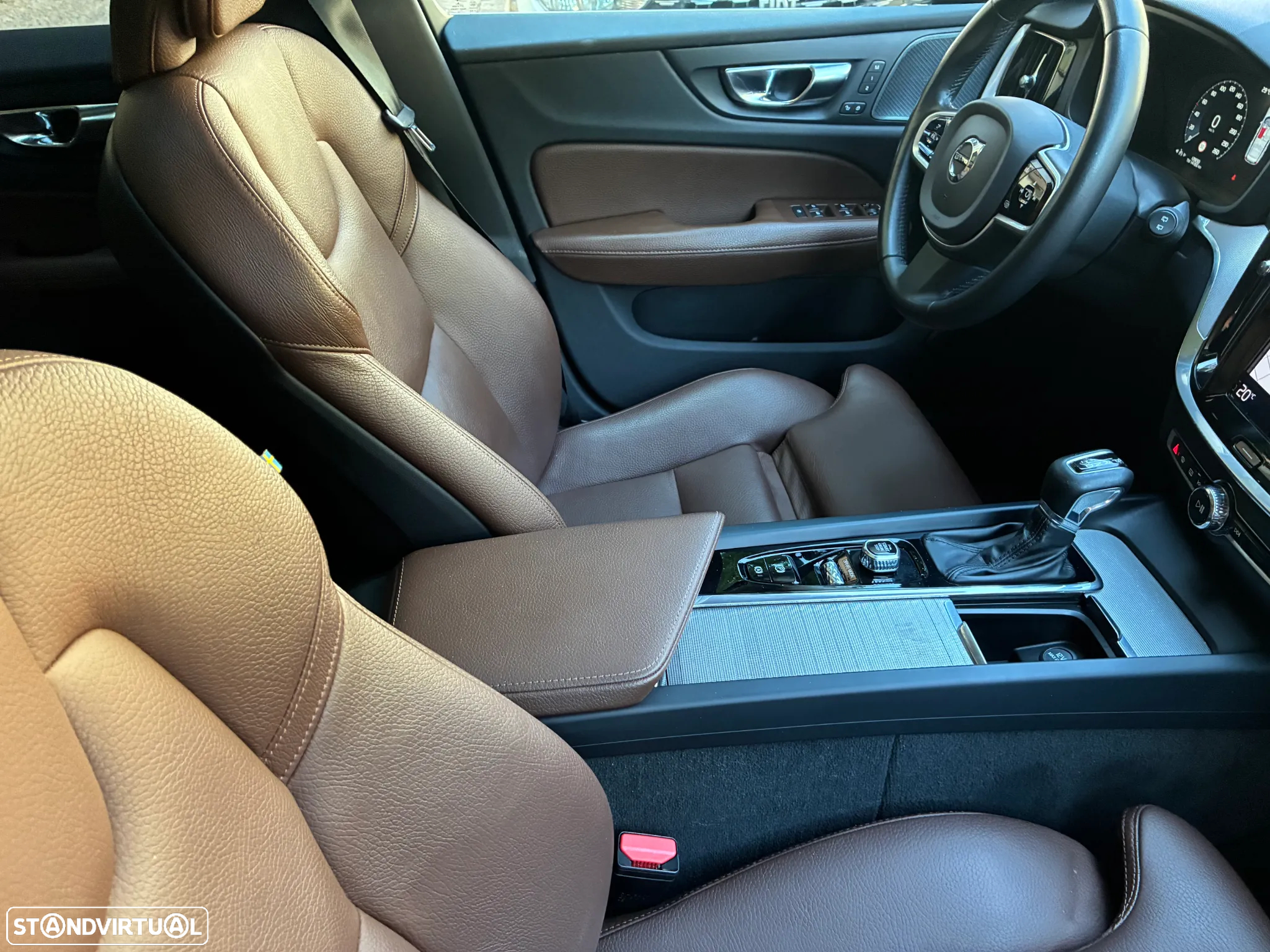 Volvo V60 2.0 D4 Inscription Geartronic - 30